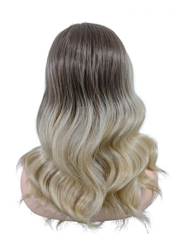 Elegante Ombre-Perücke in Aschbraun zu Blond mit weichen Wellen (Lace Part) DLP043