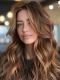 Gewellete Echthaarperücke Braun mit blonden Highlights EH003