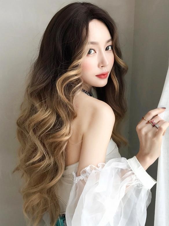 Blond Lange Wellige Sythetische Gewebted Netzkappe Perücke LG055