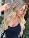 Gewellte Echthaar Peürcke in Blond Ombre EH038