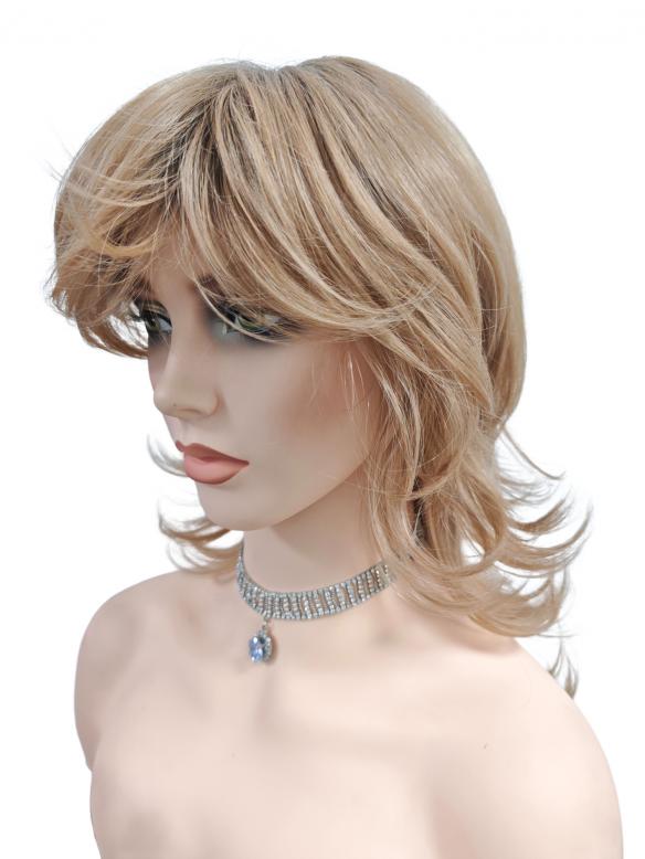 Blonde Auburn Perücke mit Pony mehrschichtig dünne Locken und stylischem Design (Basis Kappe) DBK021
