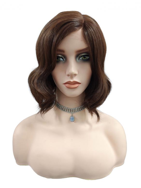 Synthetische Perücke in warmbraun mit gewelltem Stufenschnitt (Lace Part) DLP024