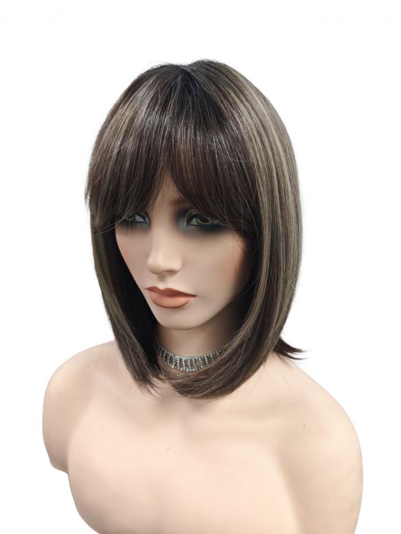 Synthetische Perücke in Kastanienbraun mit blonden Highlights und Pony (Lace Part) DLP050