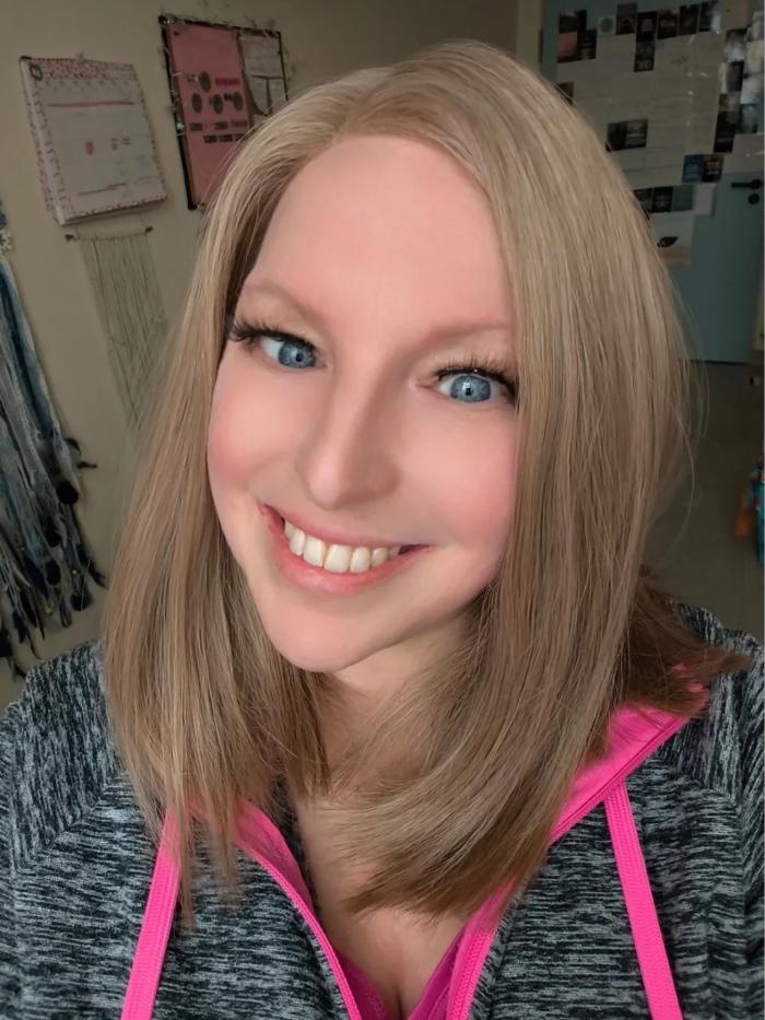 Braunblonde glatte Kunsthaarperücke – Schulterlang, seidig weich (Lace Front) DLP057