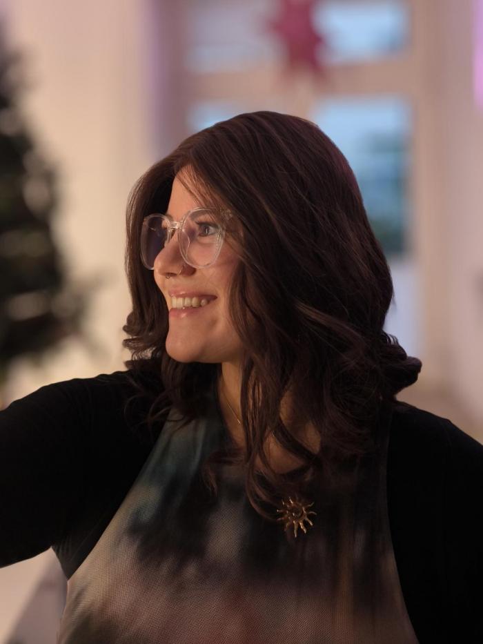 Lange wellige synthetische Perücke in Dunkelbraun (Lace Part) DLP014