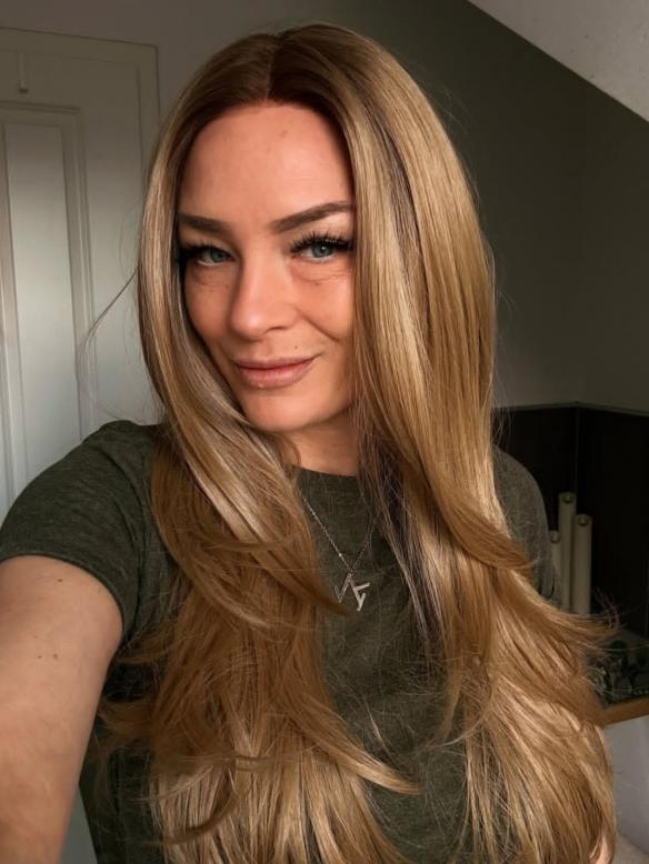70cm-Seidige lange Kunsthaarperücke – Honigblond (Lace Front) DLP030