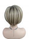 Kurze synthetische Perücke mit Ombre in Schwarz und Dunkelsandblond (Basis Kappe) DBK018