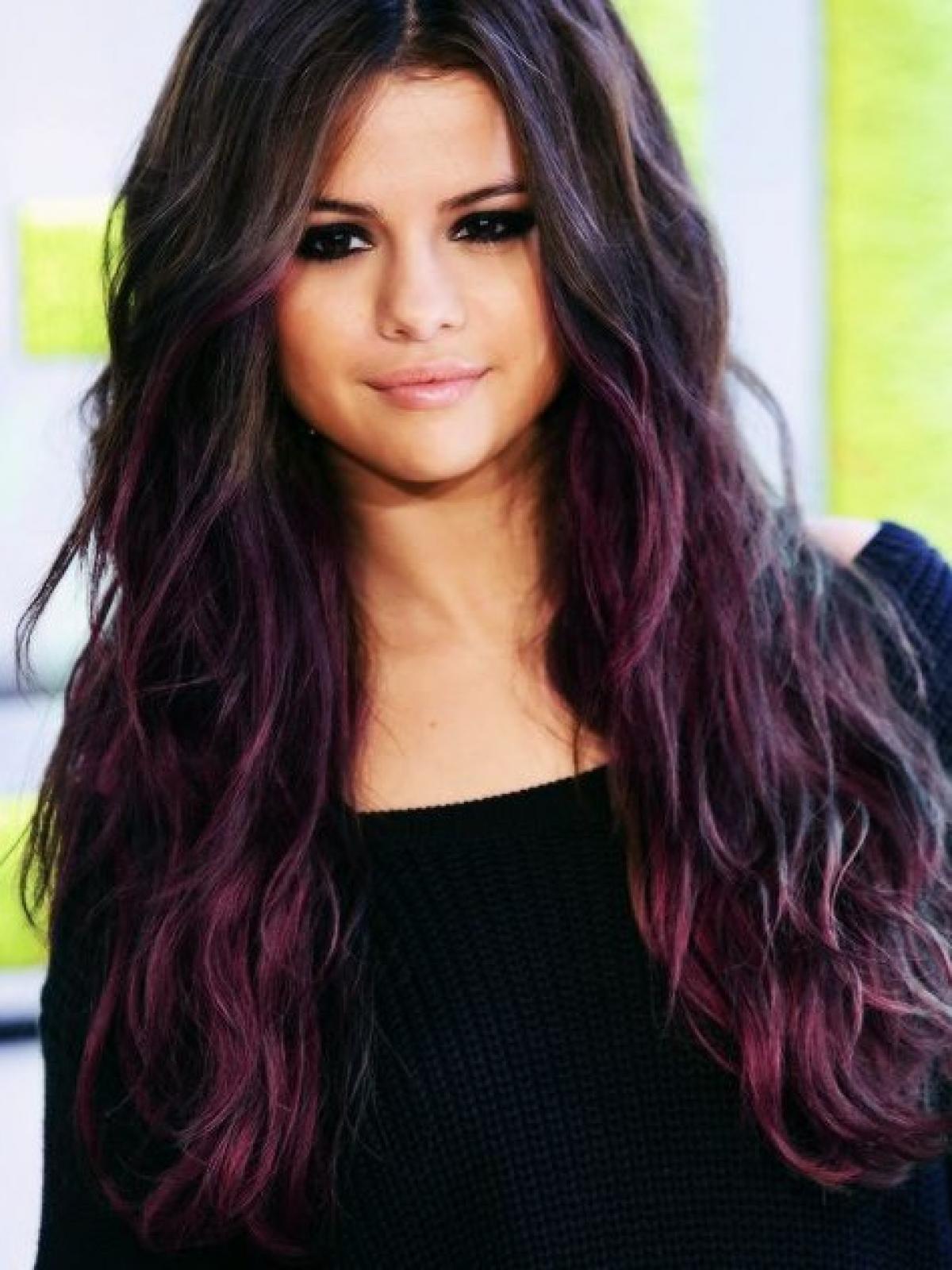 Schwarz Lila Haare Ombre