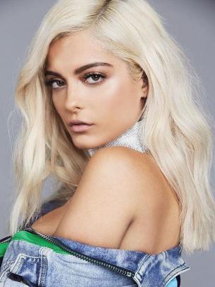 Neue Ankunft Berühmheit Weißblond Echthaar Perücke HH050