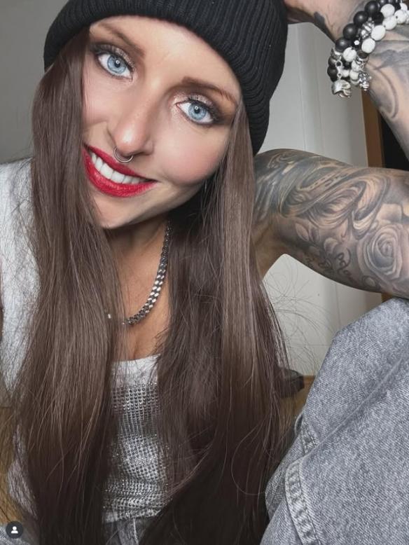 Braun Glatte Synthetische Perücke mit Strickmütze WB016