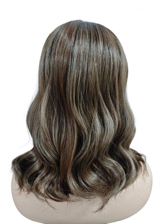 Dunkelbraun gewellte Perücke mit zwei goldenen Strähnen (Lace Part) DLP039