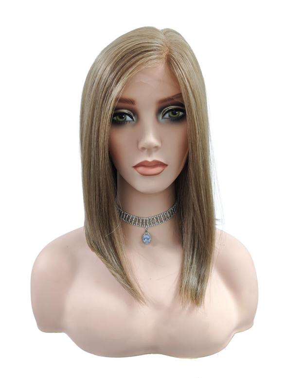 Faszinierende schulterlange Perücke in grünstichigem Dunkelblond aus hochwertigem Synthetik (Lace Part) DLP021