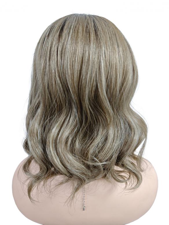 Gewellte Perücke in Hellbraun mit Platinblond-Highlights (Lace Part) DLP042